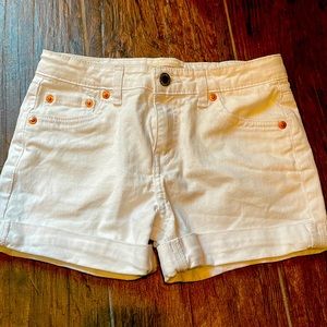 Levi’s girls white shorts, size 12 regular